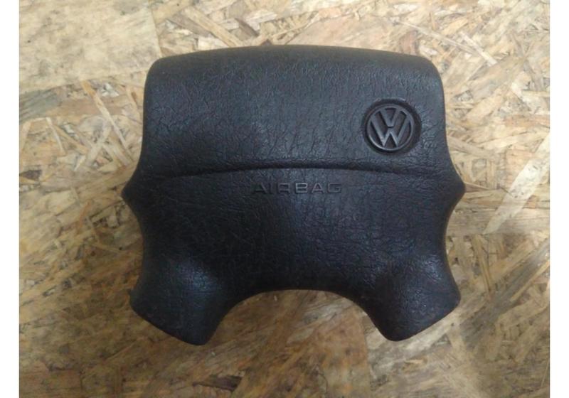 Подушка безопасности в руль Volkswagen Passat B4