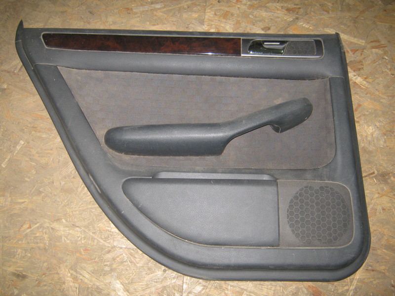 Обшивка двери задней левой Audi A6 C5