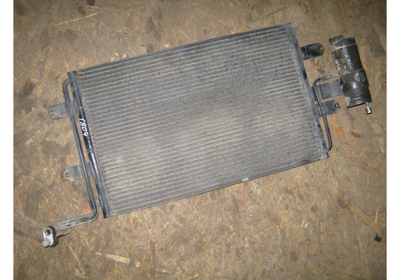 Радиатор кондиционера Volkswagen Bora 