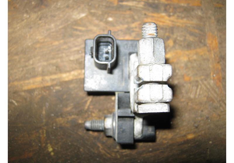 Клемма аккумулятора минус Renault Scenic 3