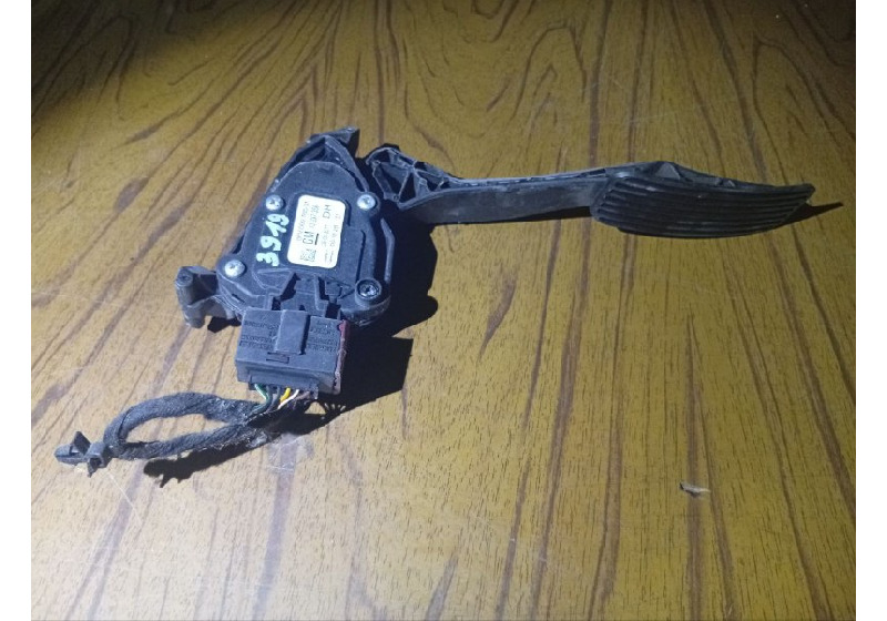 Педаль газа