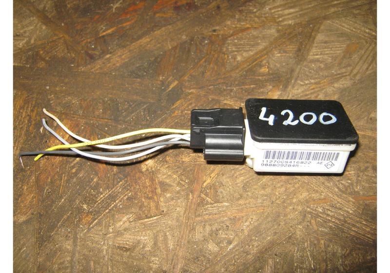 Датчик удара Renault Scenic 3