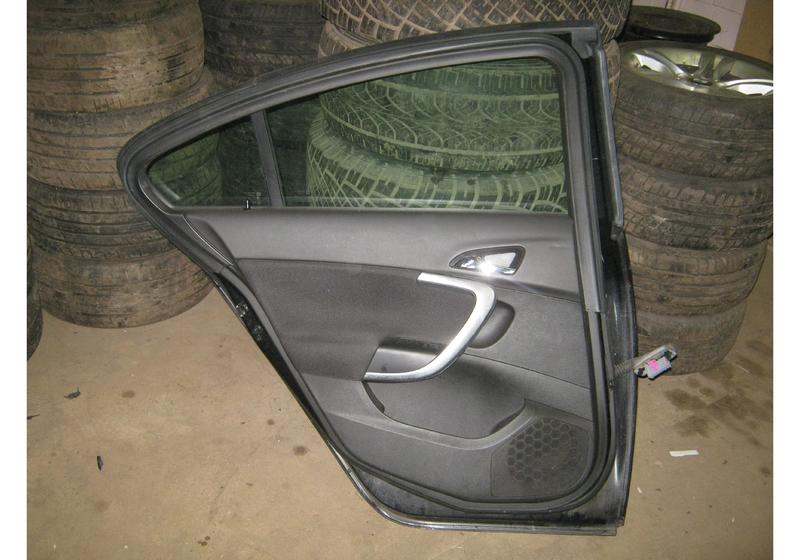 Дверь задняя левая Opel Insignia A