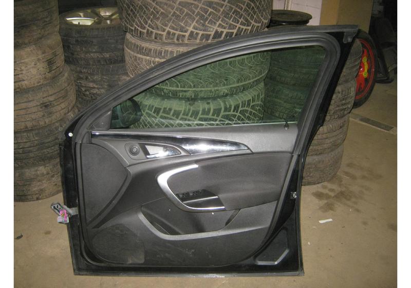 Дверь передняя правая Opel Insignia A