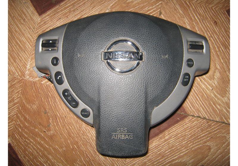 Подушка безопасности в руль Nissan Qashqai J10