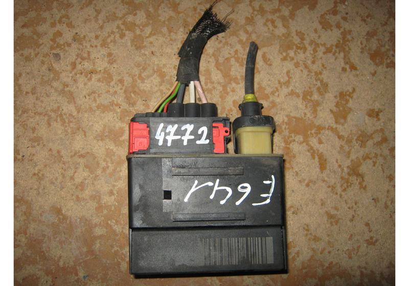 Реле свечей накала Peugeot 3008 U5