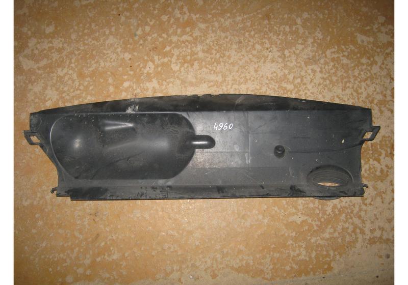 Накладка замка капота Renault Megane 3
