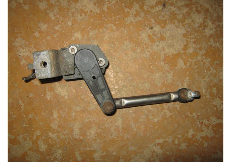 Датчик положения кузова BMW X5 E70