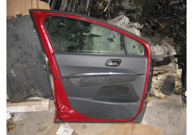 Дверь передняя левая Peugeot 3008 U5