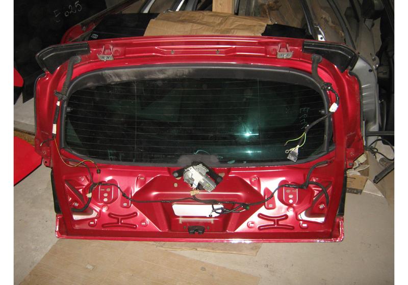 Дверь багажника Peugeot 3008 U5