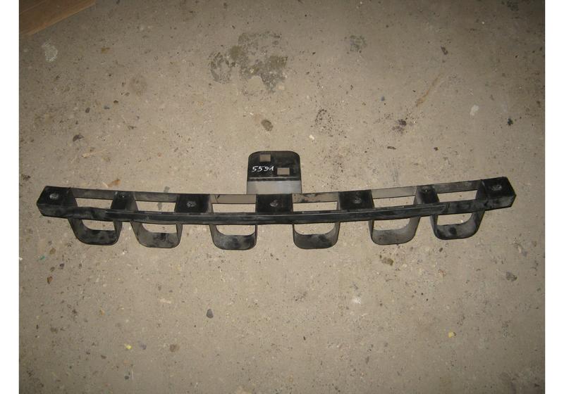 Кронштейн заднего бампера центральный Ford Kuga 1