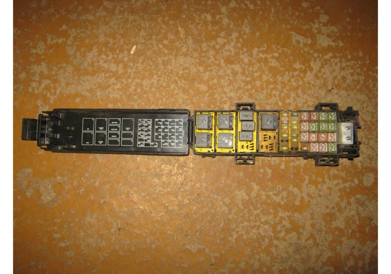 Блок предохранителей Jeep Grand Cherokee WH WK