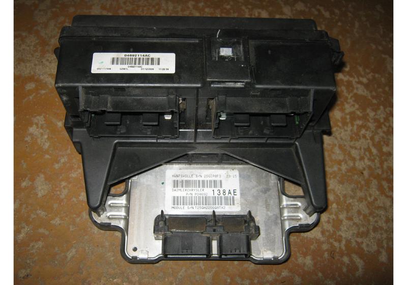 Электронный блок управления (ЭБУ) Jeep Grand Cherokee WH WK