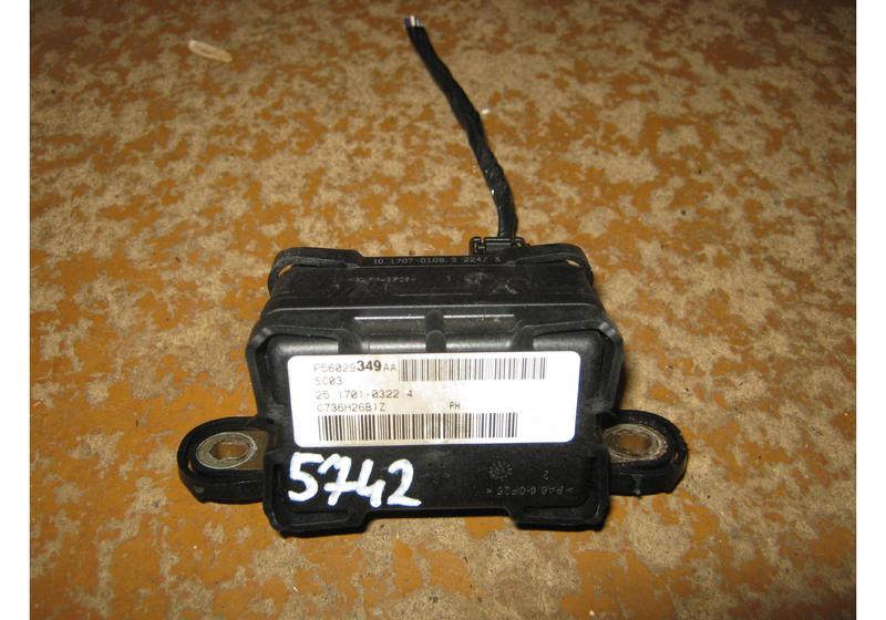 Датчик ускорения Jeep Grand Cherokee WH WK