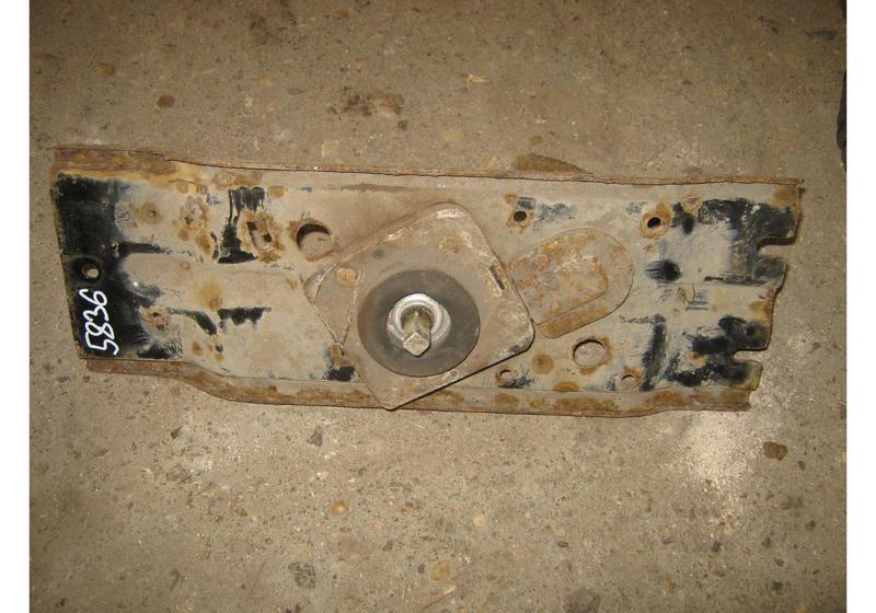 Крепление запаски Jeep Grand Cherokee WH WK