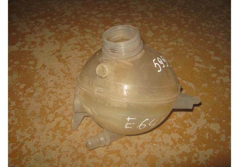 Расширительный бачок Peugeot 3008 U5