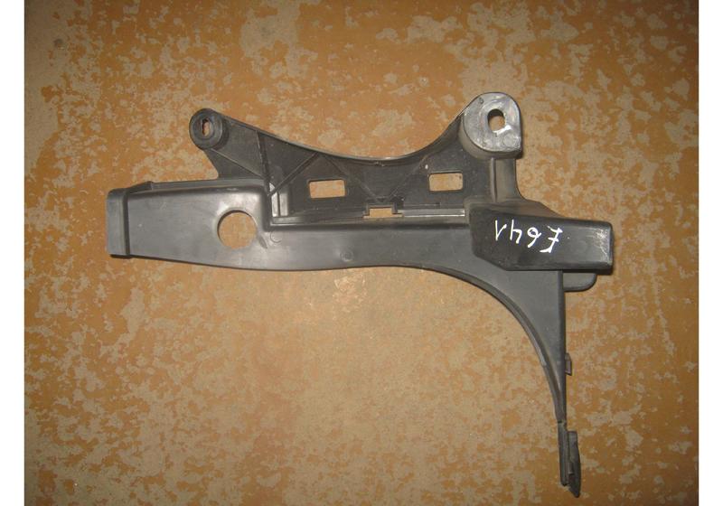 Кронштейн заднего бампера левый Peugeot 3008 U5