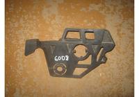 Кронштейн переднего бампера левый Peugeot 3008 U5