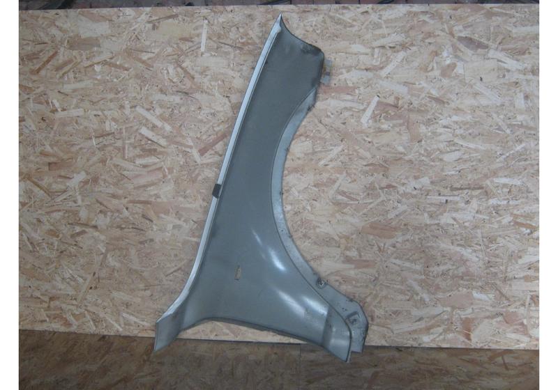 Крыло переднее левое BMW X3 E83