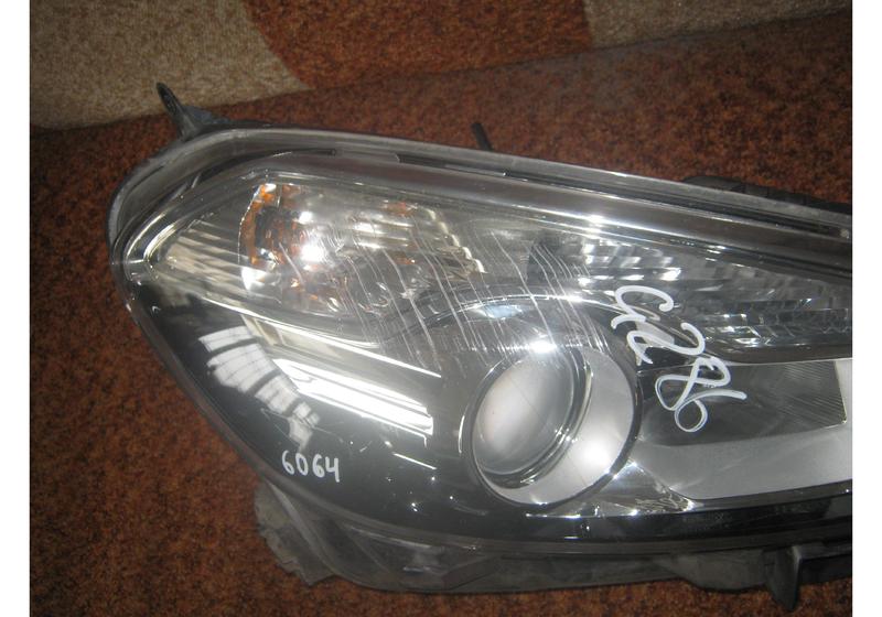 Фара правая Nissan Qashqai J10