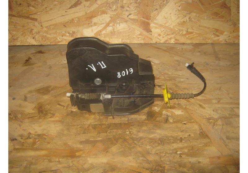 Замок двери передней левой BMW X3 E83