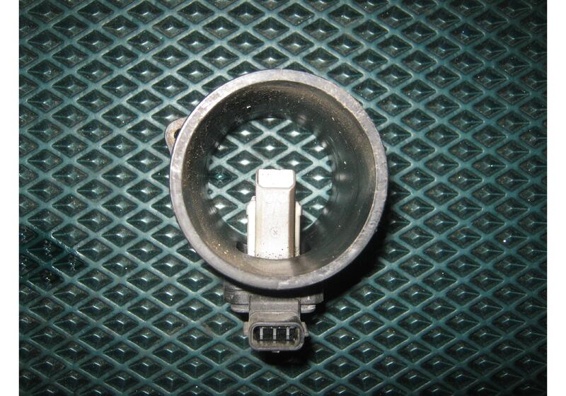 Расходомер воздуха (ДМРВ) Renault Megane 3