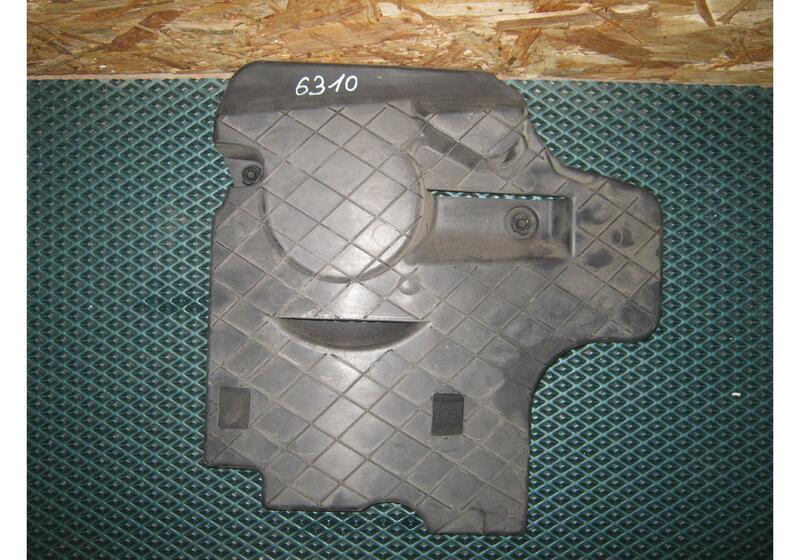 Декоративная накладка на двигатель