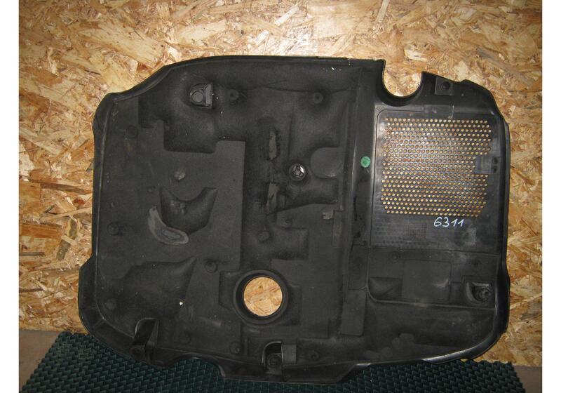 Декоративная накладка на двигатель Mercedes-Benz E-Класс W212