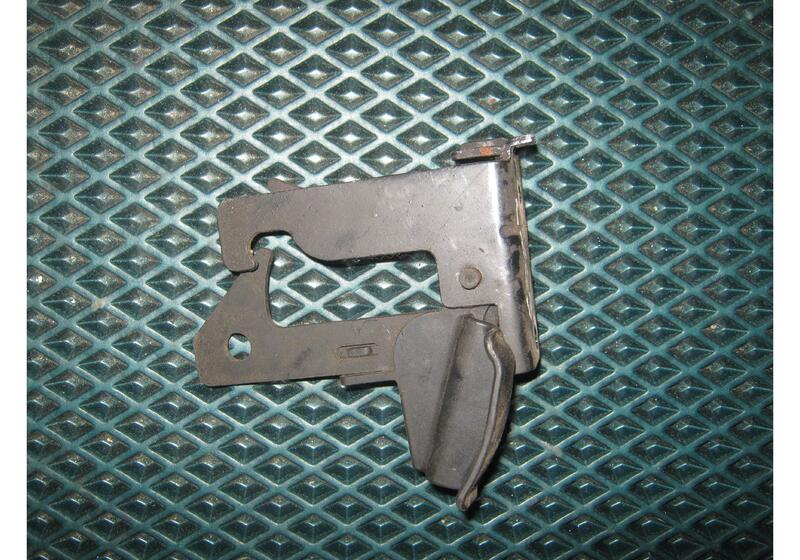 Замок капота Mercedes-Benz E-Класс W212