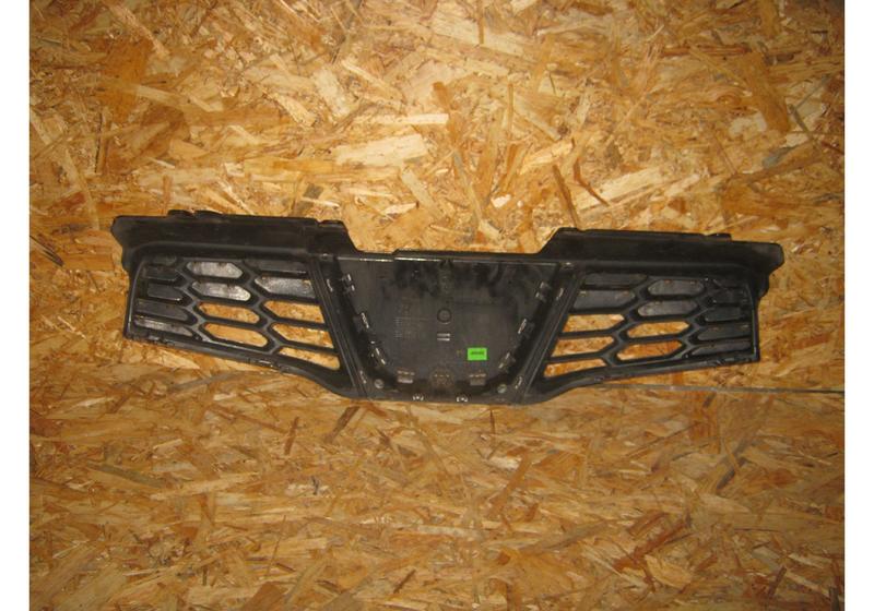 Решетка радиатора Nissan Qashqai J10