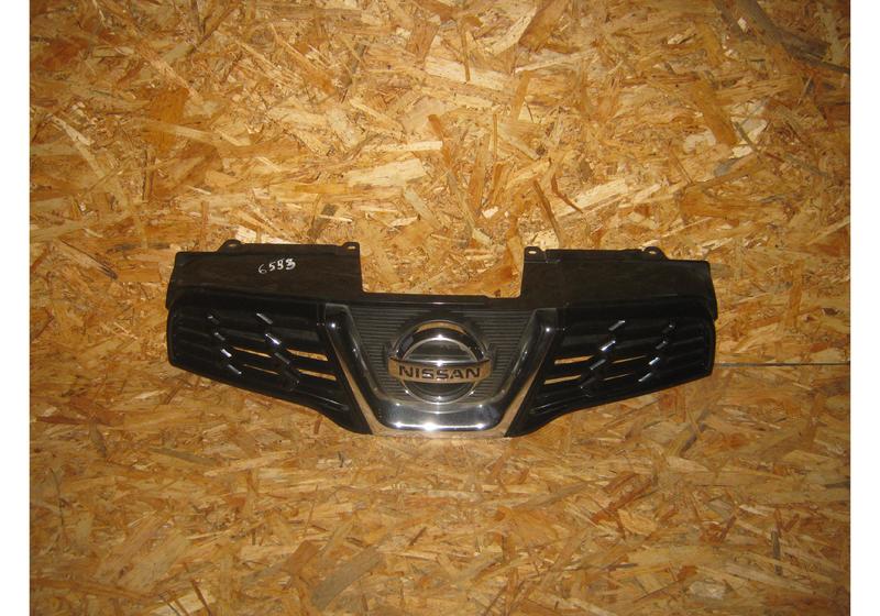 Решетка радиатора Nissan Qashqai J10