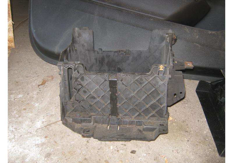 Крепление АКБ Renault Megane 3