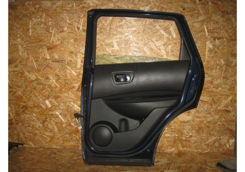 Дверь задняя правая Nissan Qashqai J10