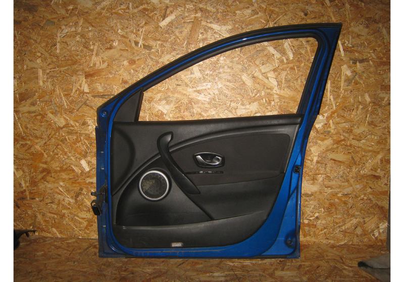 Дверь передняя правая Renault Megane 3