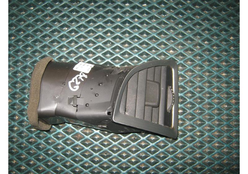 Дефлектор воздуховода Opel Astra J