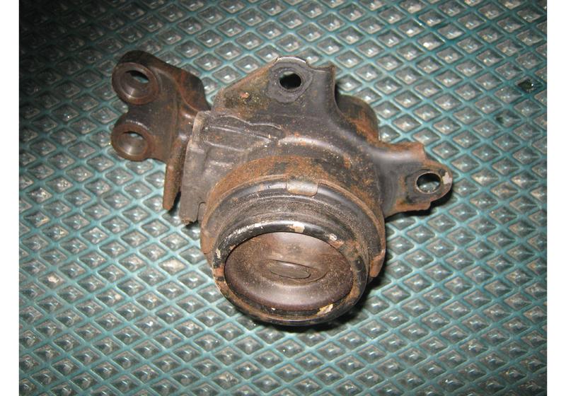 Опора двигателя Honda CR-V 2