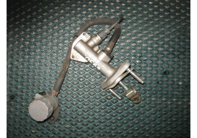 Цилиндр сцепления главный Honda CR-V 2