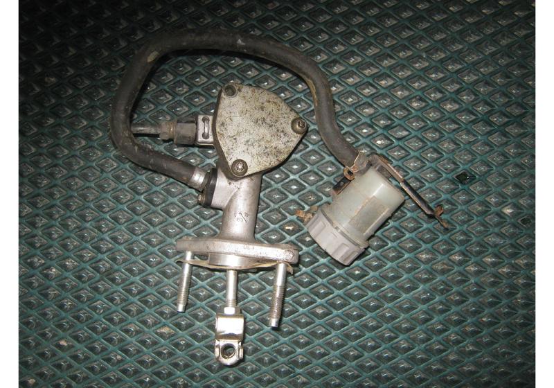 Цилиндр сцепления главный Honda CR-V 2