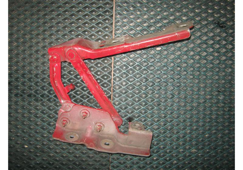 Петля капота правая Opel Astra J