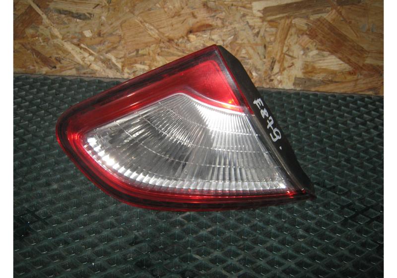 Фонарь задний левый внутренний Nissan Qashqai J10