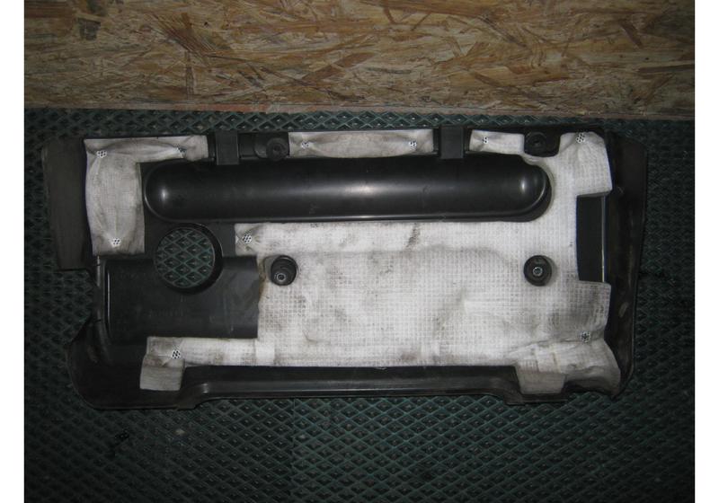 Декоративная накладка на двигатель Toyota RAV4 3 XA30