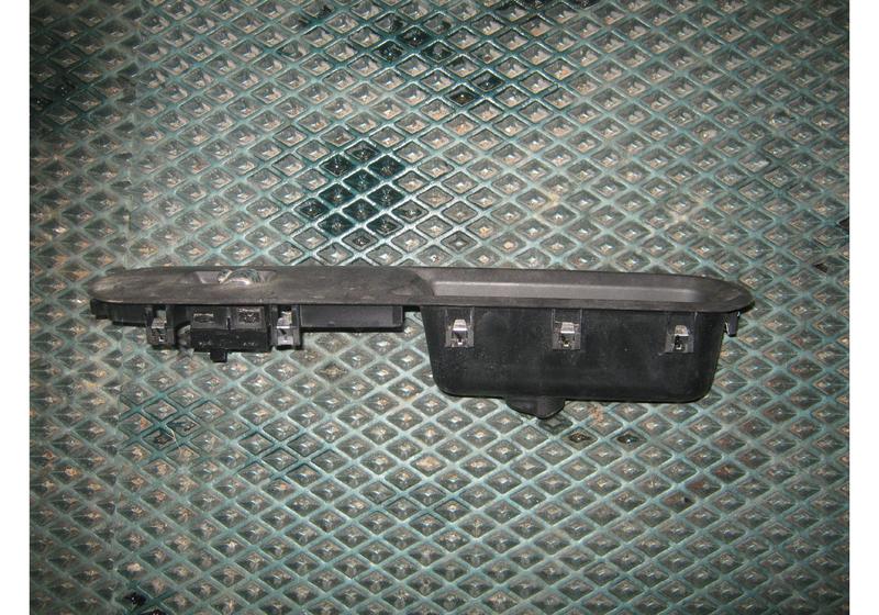 Кнопка стеклоподъемника Mini Clubman Cooper F54