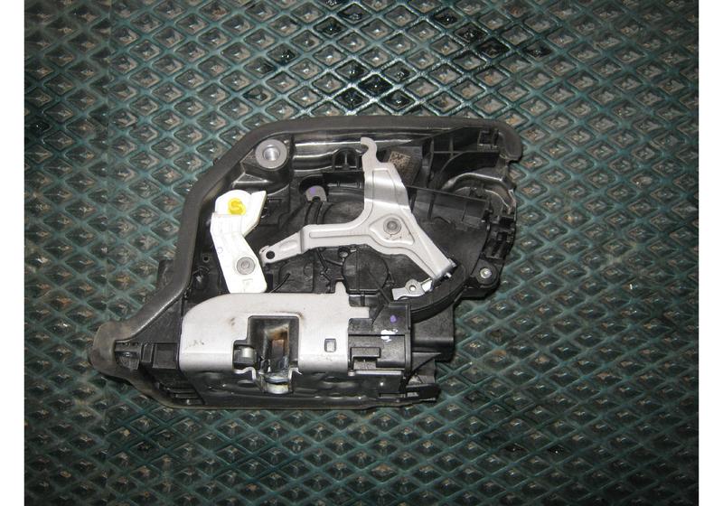 Замок двери передней левой Mini Clubman Cooper F54