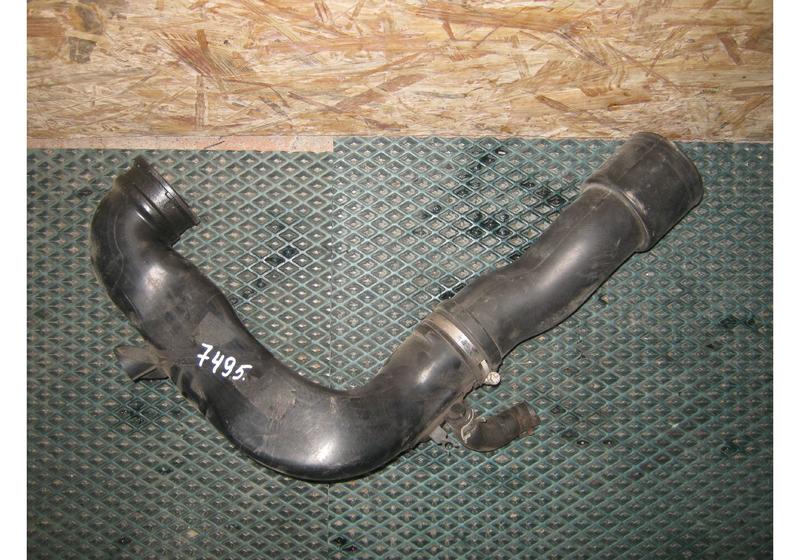 Патрубок интеркулера Opel Astra J