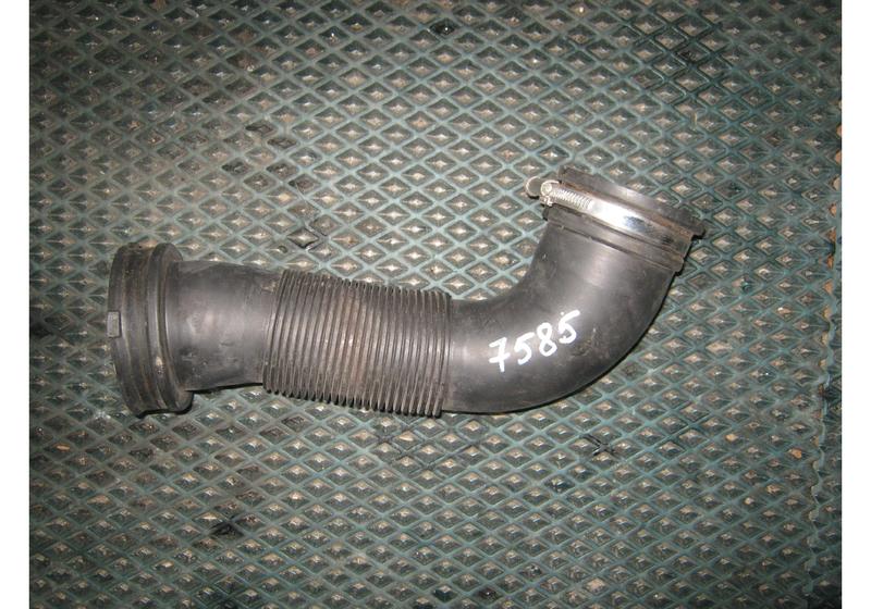 Патрубок воздушного фильтра Opel Astra J