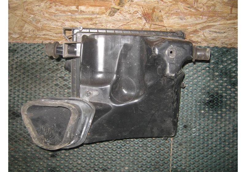 Корпус воздушного фильтра Opel Astra J