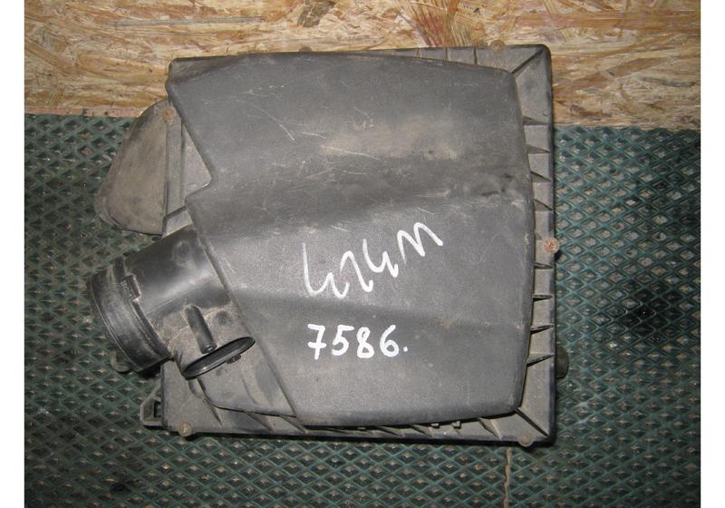 Корпус воздушного фильтра Opel Astra J