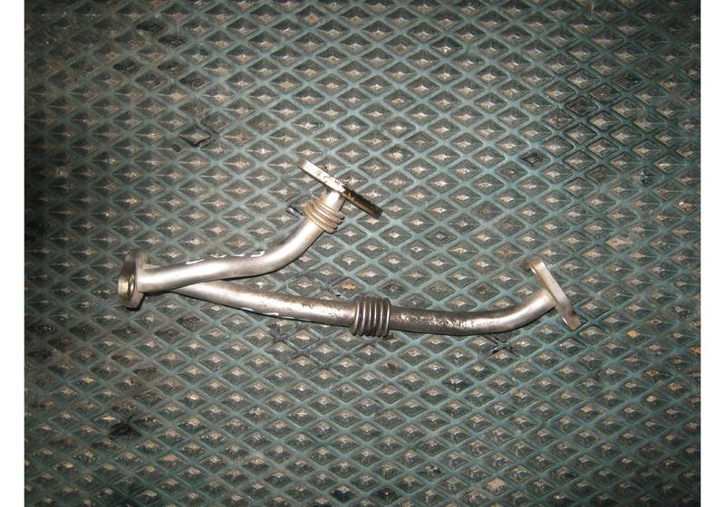 Трубка слива масла с турбины Mercedes-Benz E-Класс W212