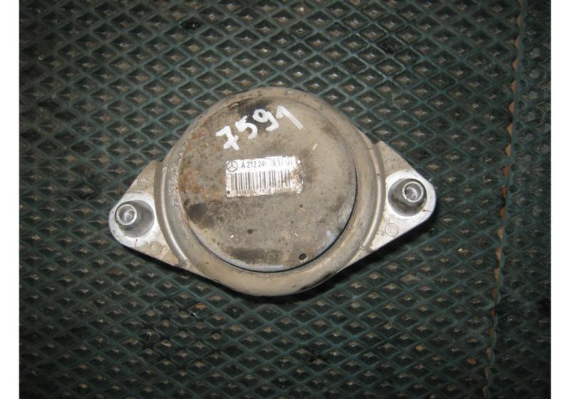 Опора двигателя Mercedes-Benz E-Класс W212