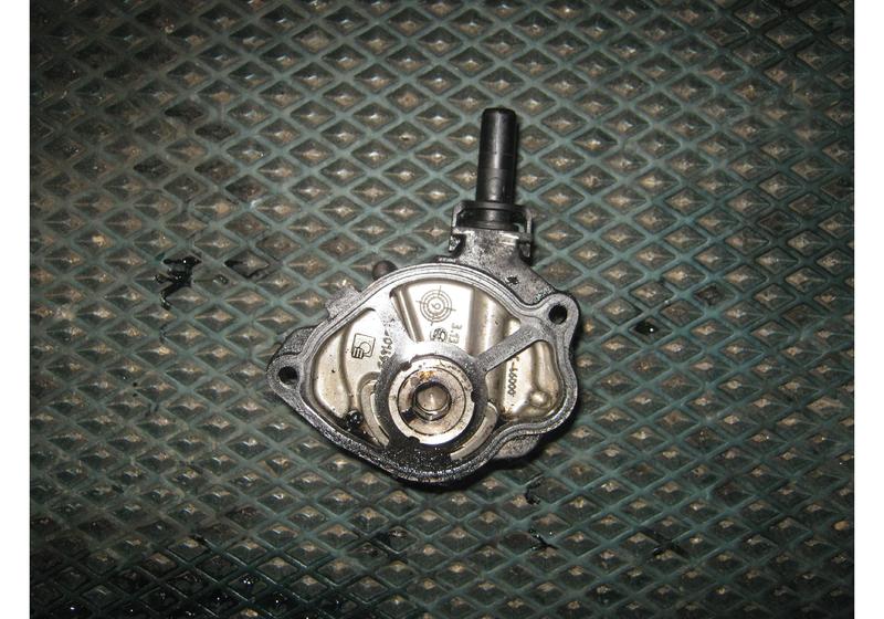 Вакуумный насос Mercedes-Benz E-Класс W212